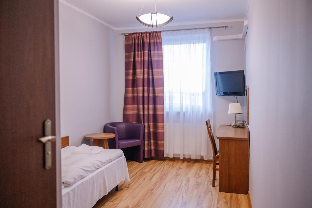 Zajazd Blue Modla Krolewska Bagian luar foto