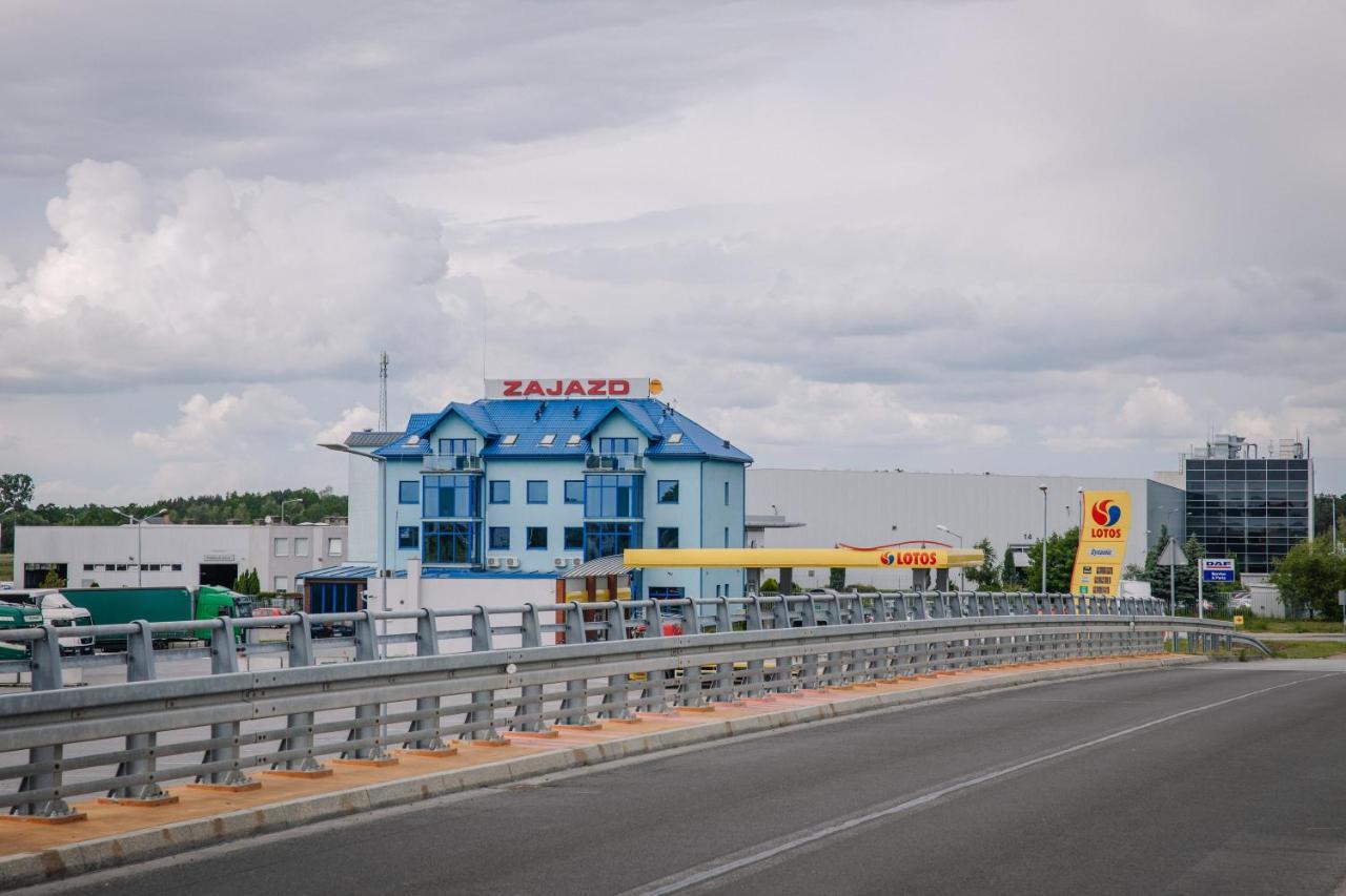 Zajazd Blue Modla Krolewska Bagian luar foto