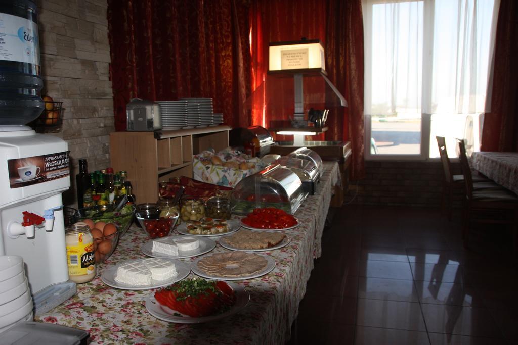Zajazd Blue Modla Krolewska Bagian luar foto